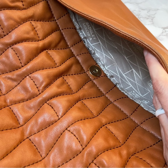 Badgley Mischka Quilted Brown Leather Shoulder Bag Flap Medium Sized Gold Chain - Picture 7 of 11